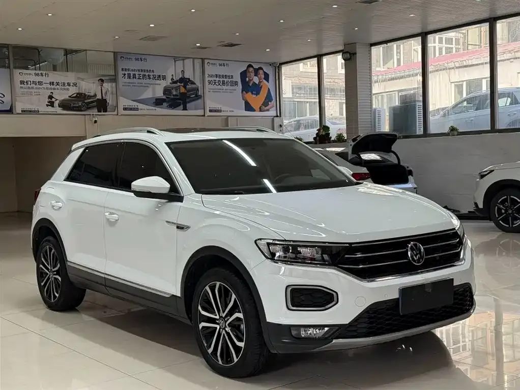 Volkswagen T-Roc — фото 6