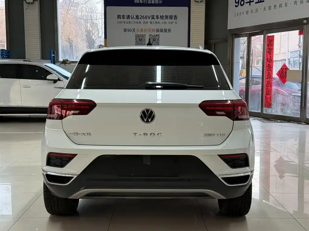 Volkswagen T-Roc — фото 4
