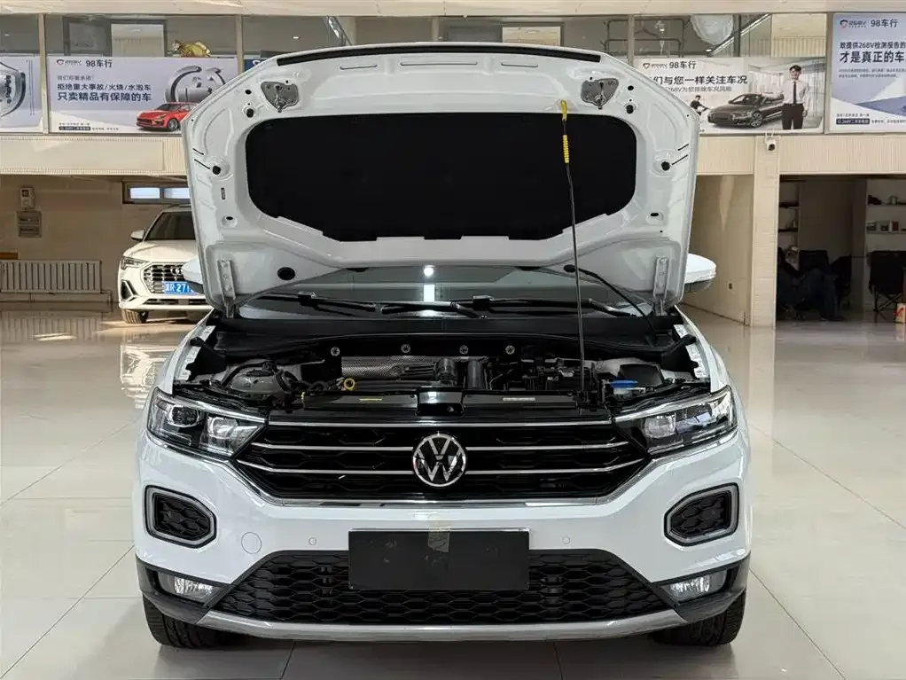 Volkswagen T-Roc — фото 3