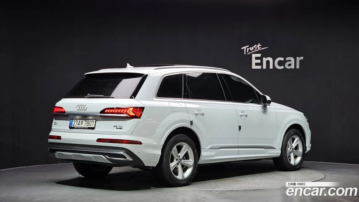 Audi Q7 — фото 3