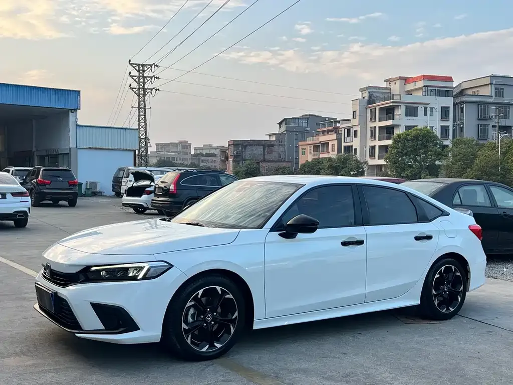 Honda Civic — фото 1