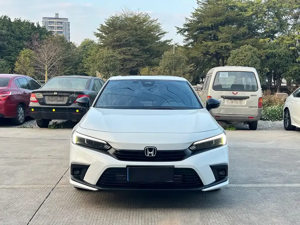 Honda Civic — фото 7