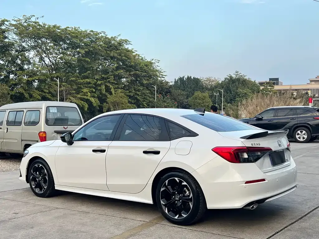 Honda Civic — фото 6