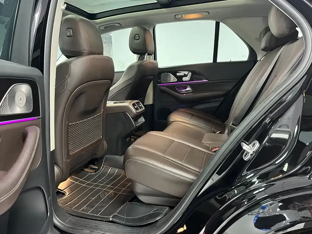 Mercedes-Benz GLE — фото 7