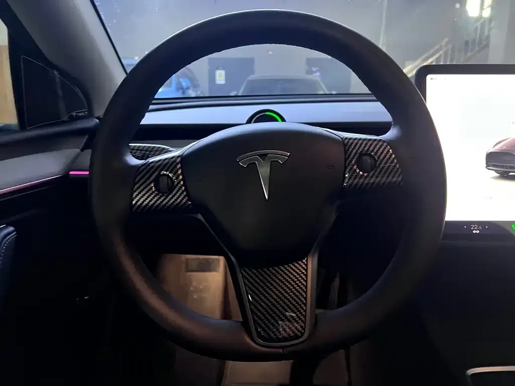 Tesla Model Y — фото 5