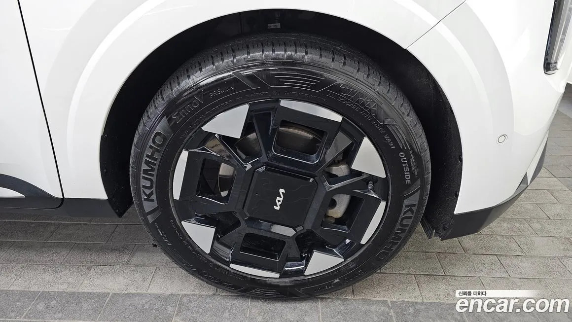Kia Carnival — фото 10