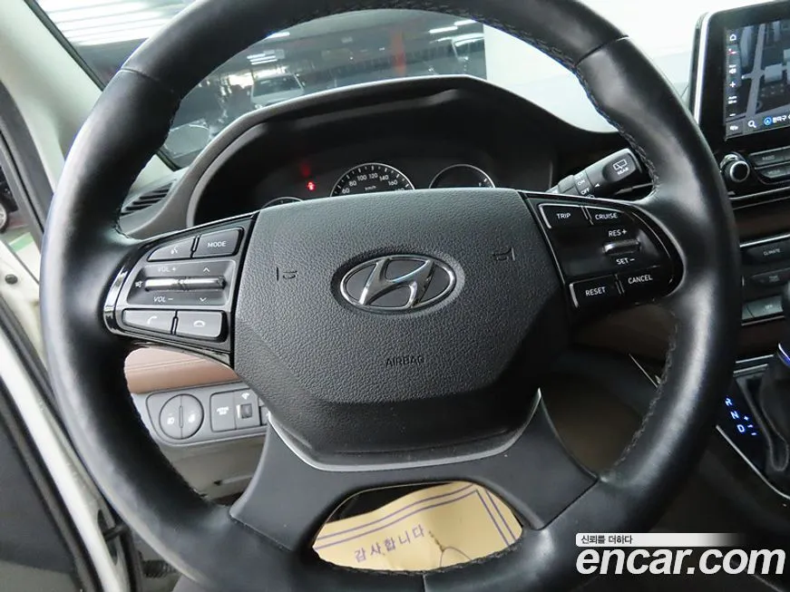 Hyundai Starex — фото 10