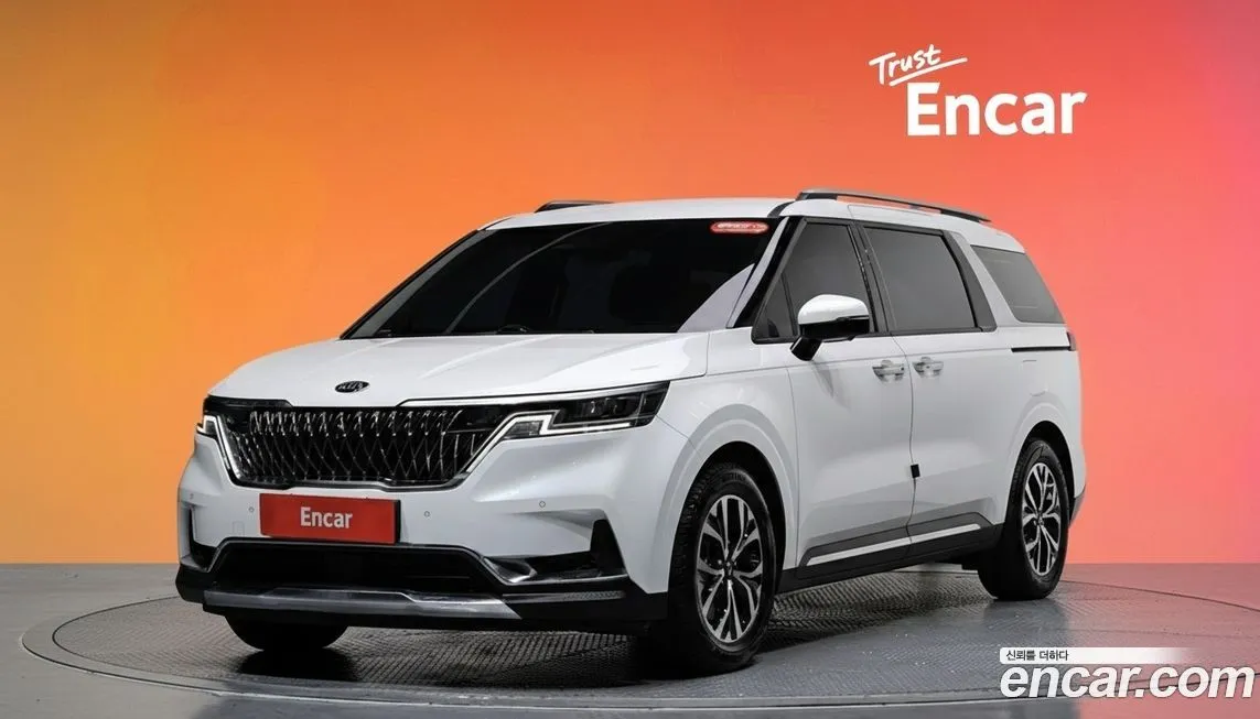 Kia Carnival — фото 1