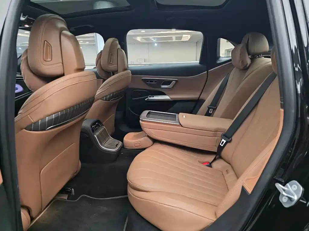Mercedes-Benz E-Class New Energy — фото 3