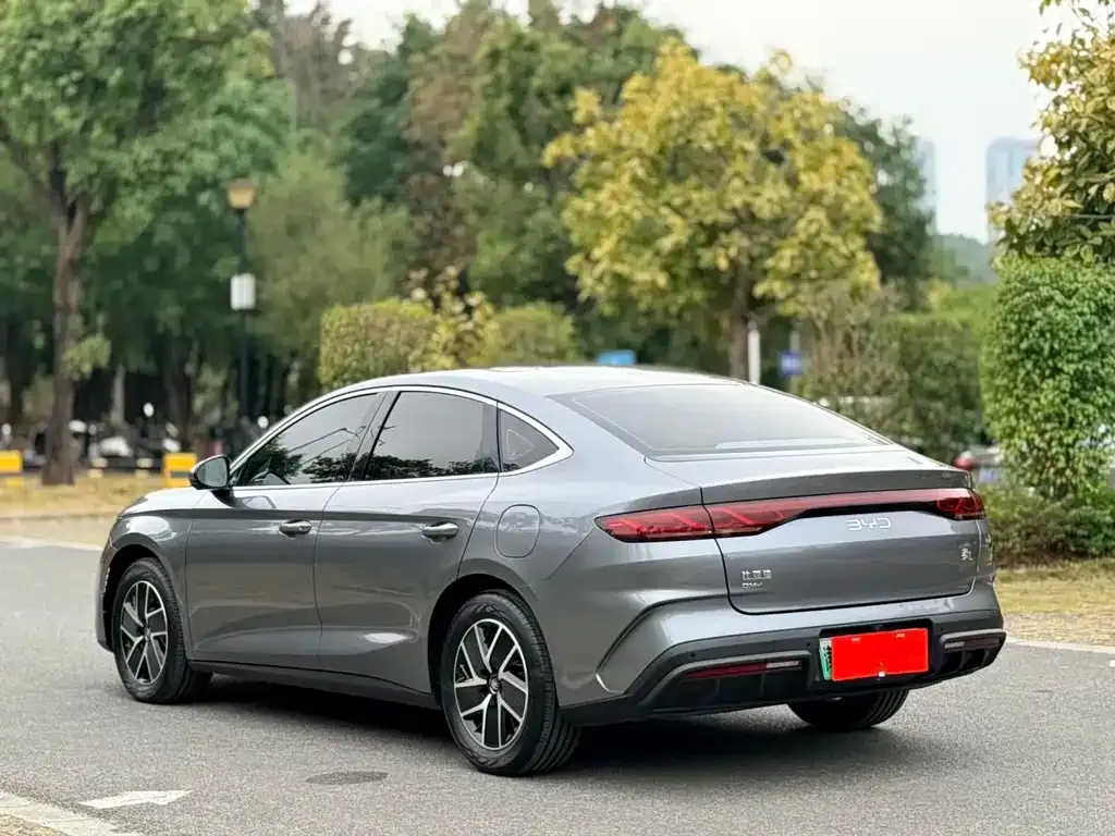 BYD Qin L — фото 5