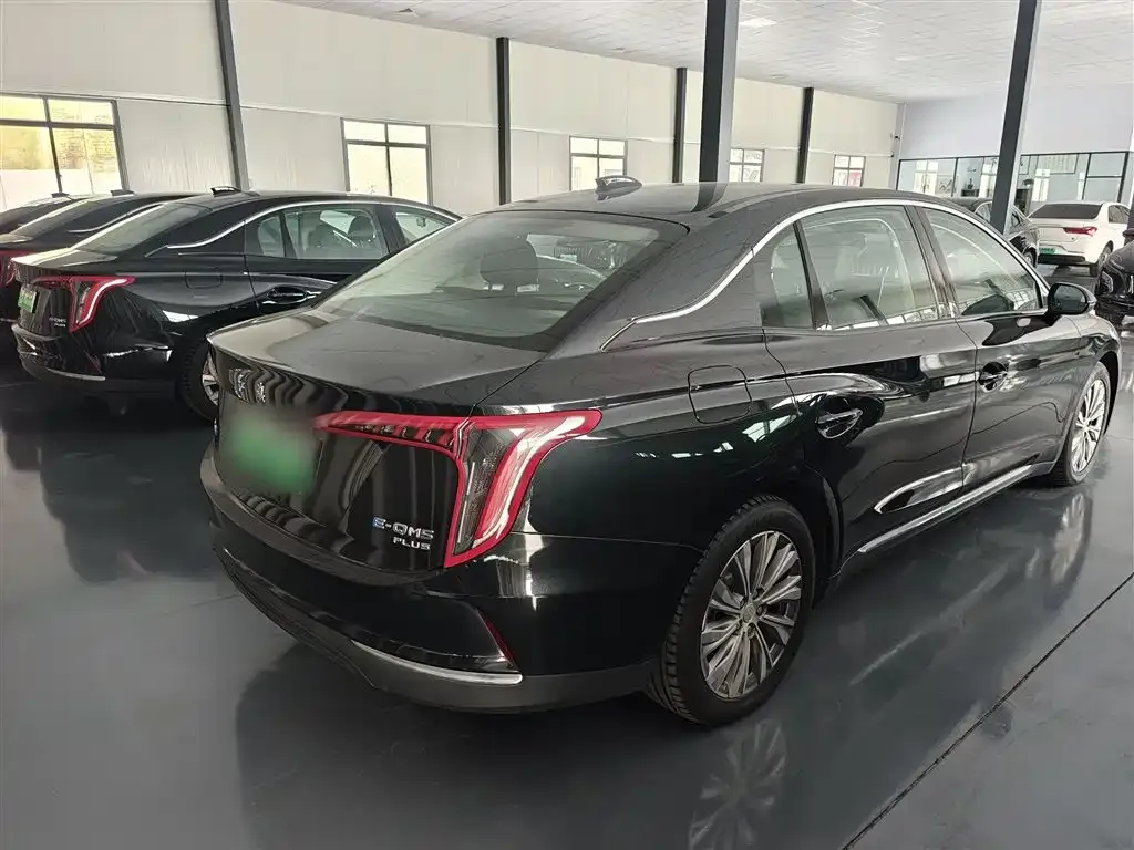 Hongqi E-QM5 — фото 2