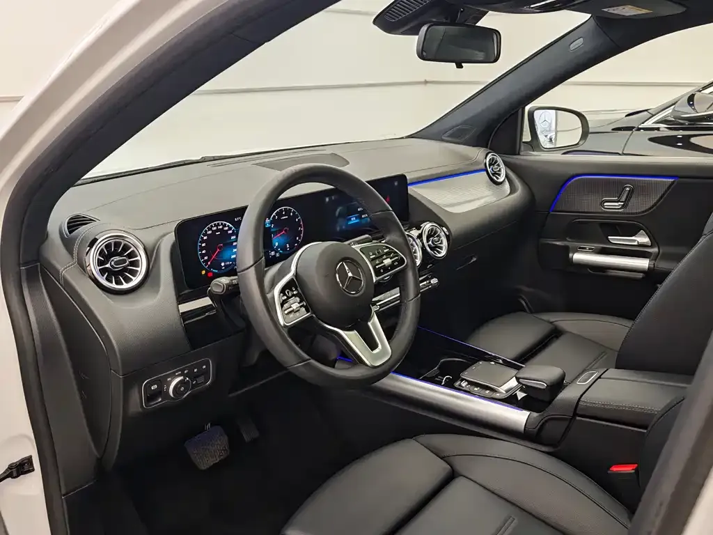 Mercedes-Benz GLA — фото 9