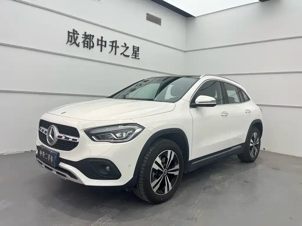 Mercedes-Benz GLA — фото 6
