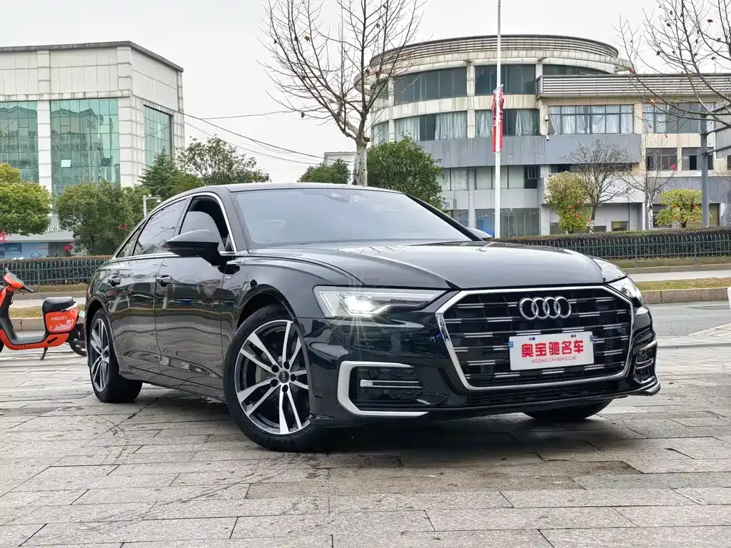 Audi A6L — фото 7