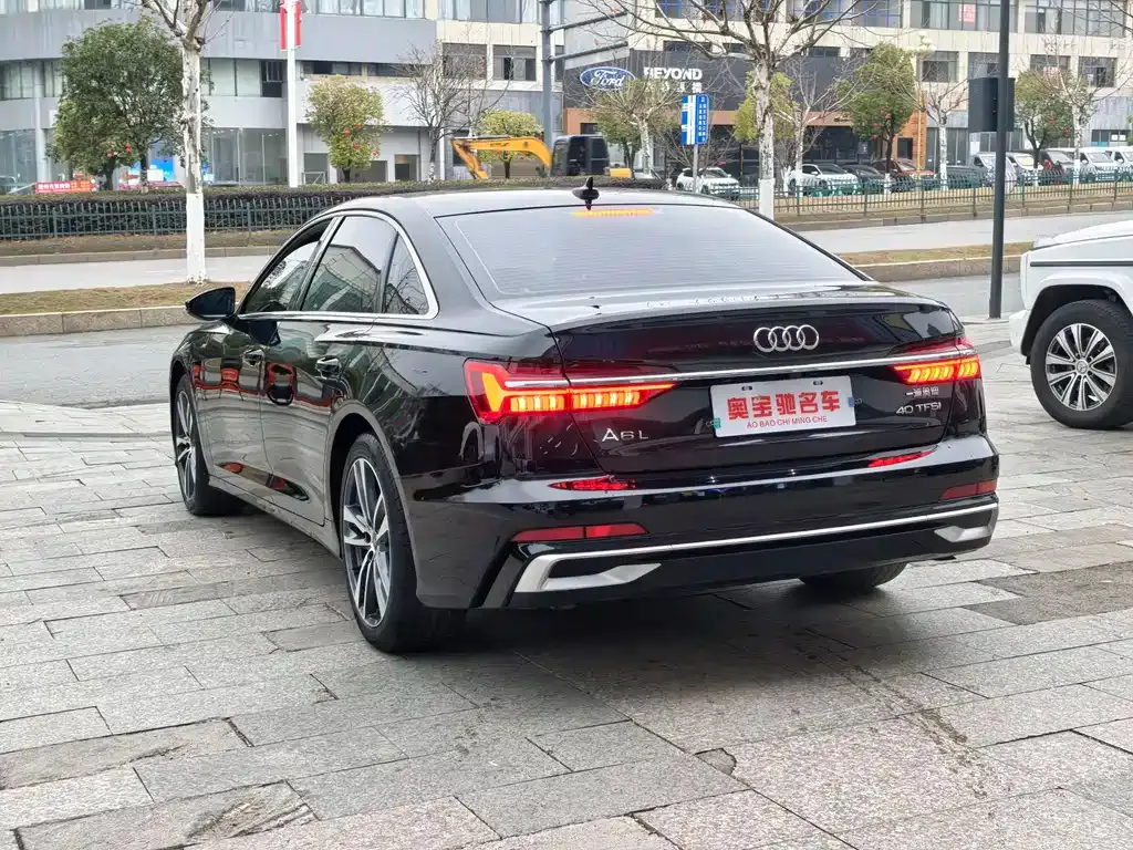 Audi A6L — фото 9