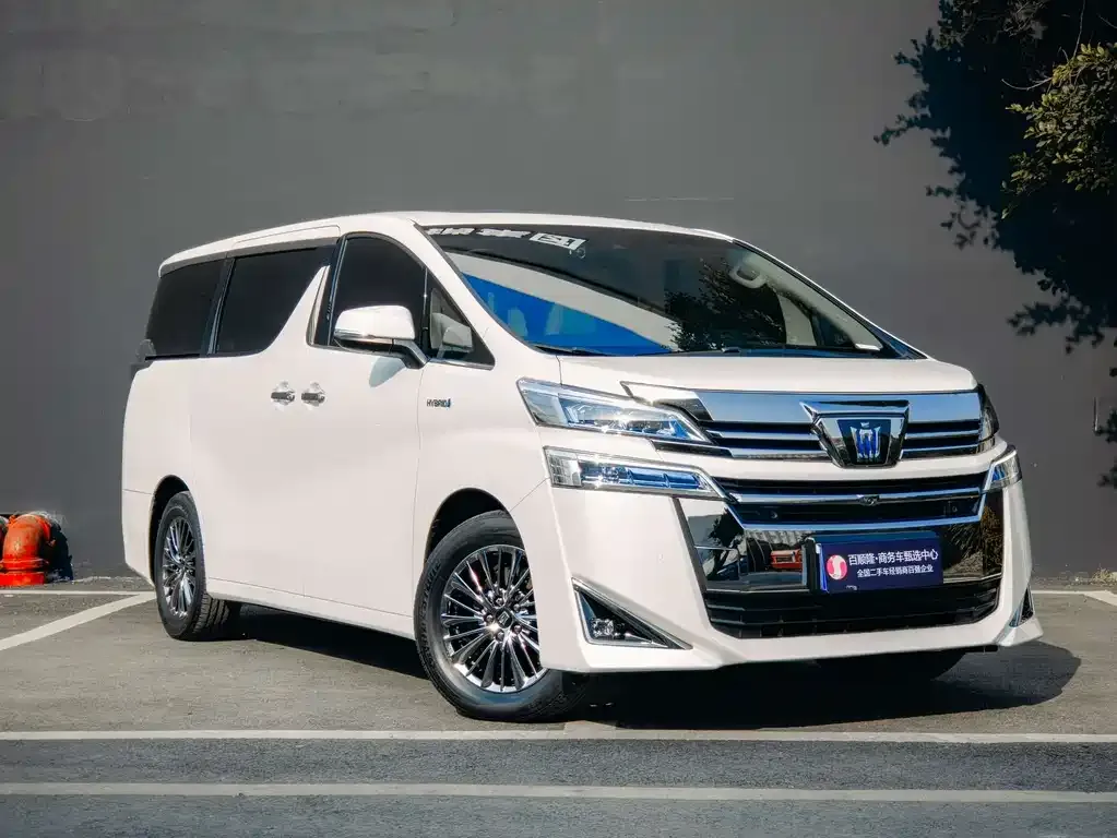 Toyota Vellfire — фото 8