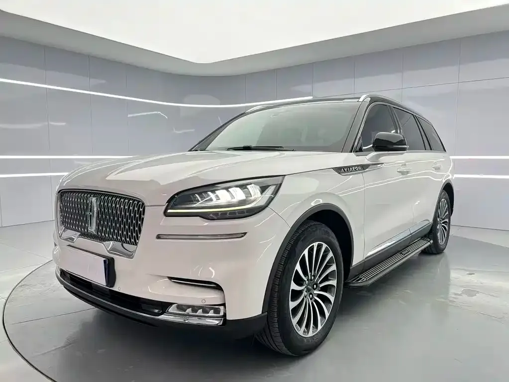 Lincoln Aviator — фото 1