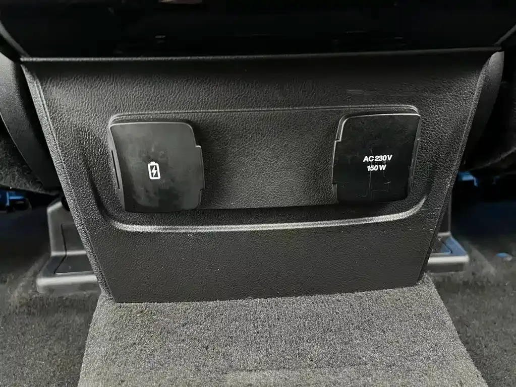 Lincoln Aviator — фото 10