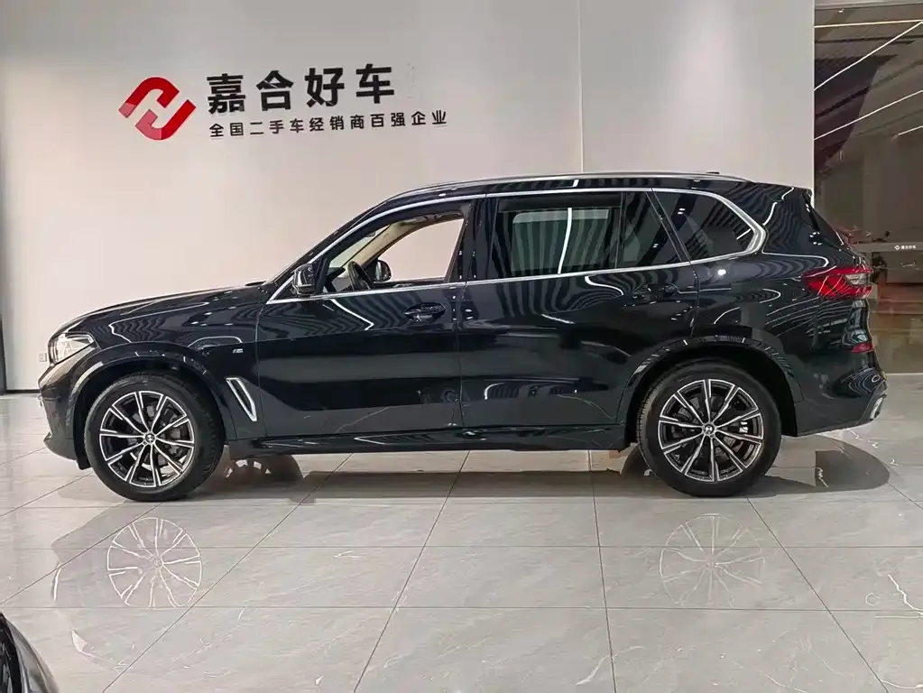 BMW X5 — фото 9