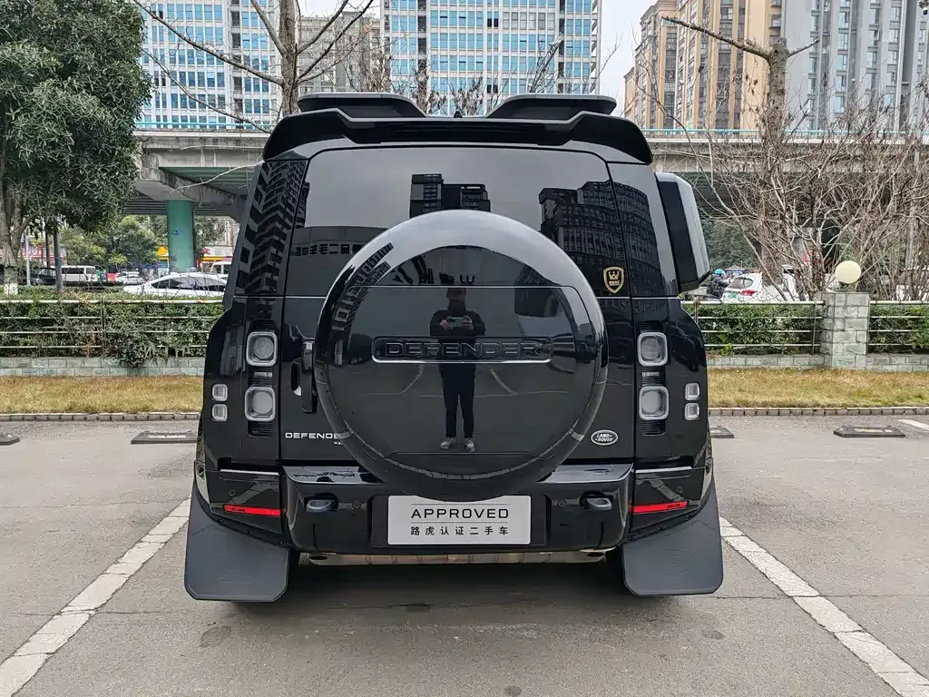 Land Rover Defender — фото 6