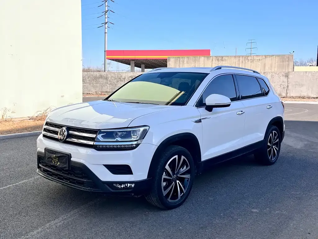 Volkswagen Tharu — фото 1