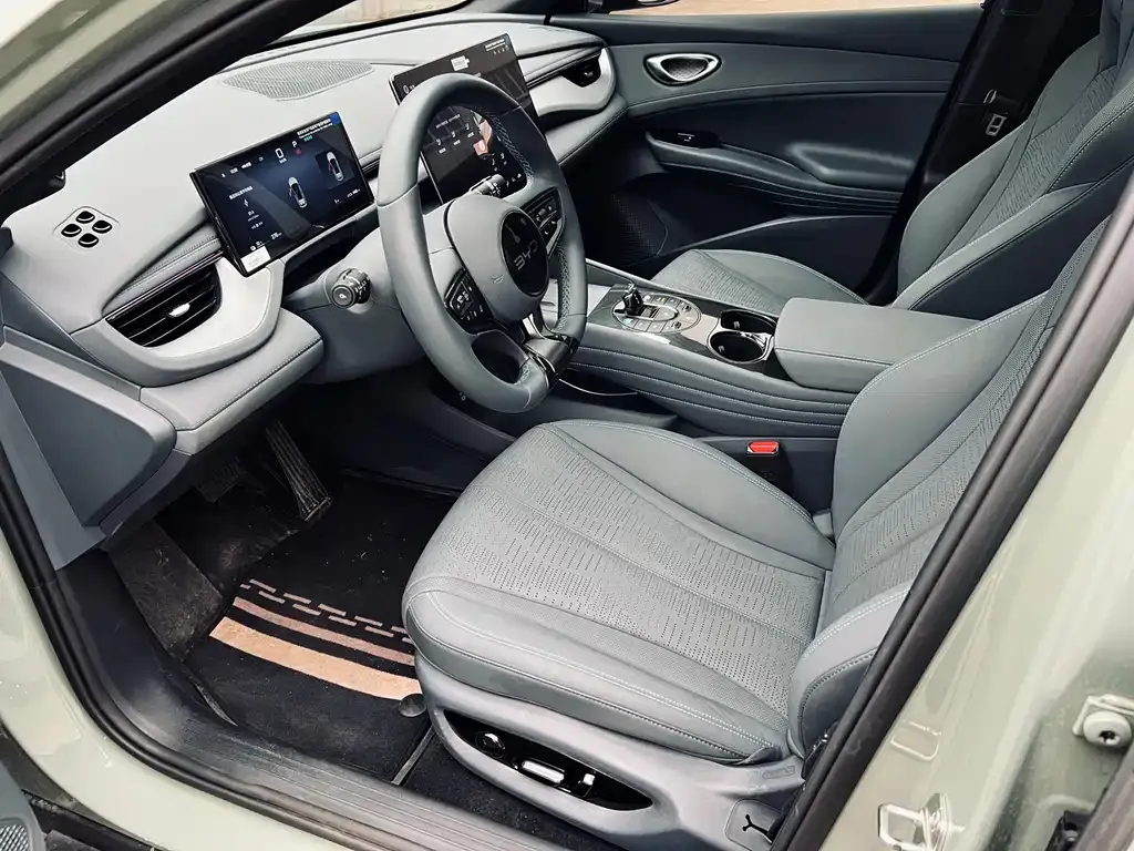 BYD Seal 06GT — фото 10