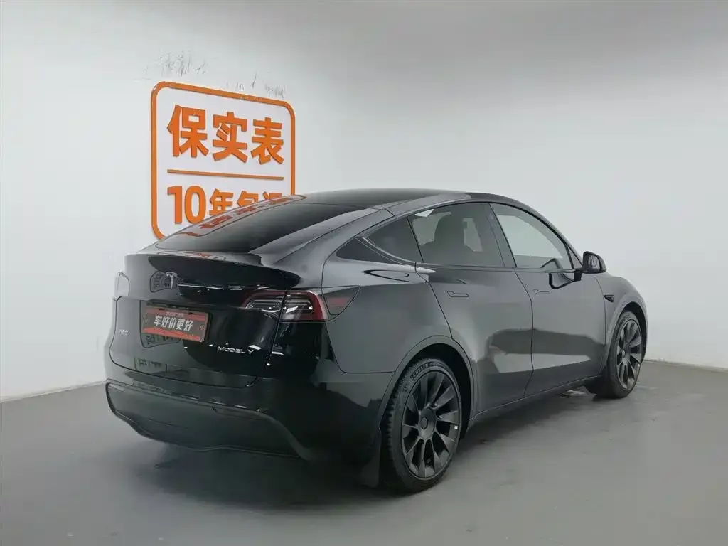 Tesla Model Y — фото 4