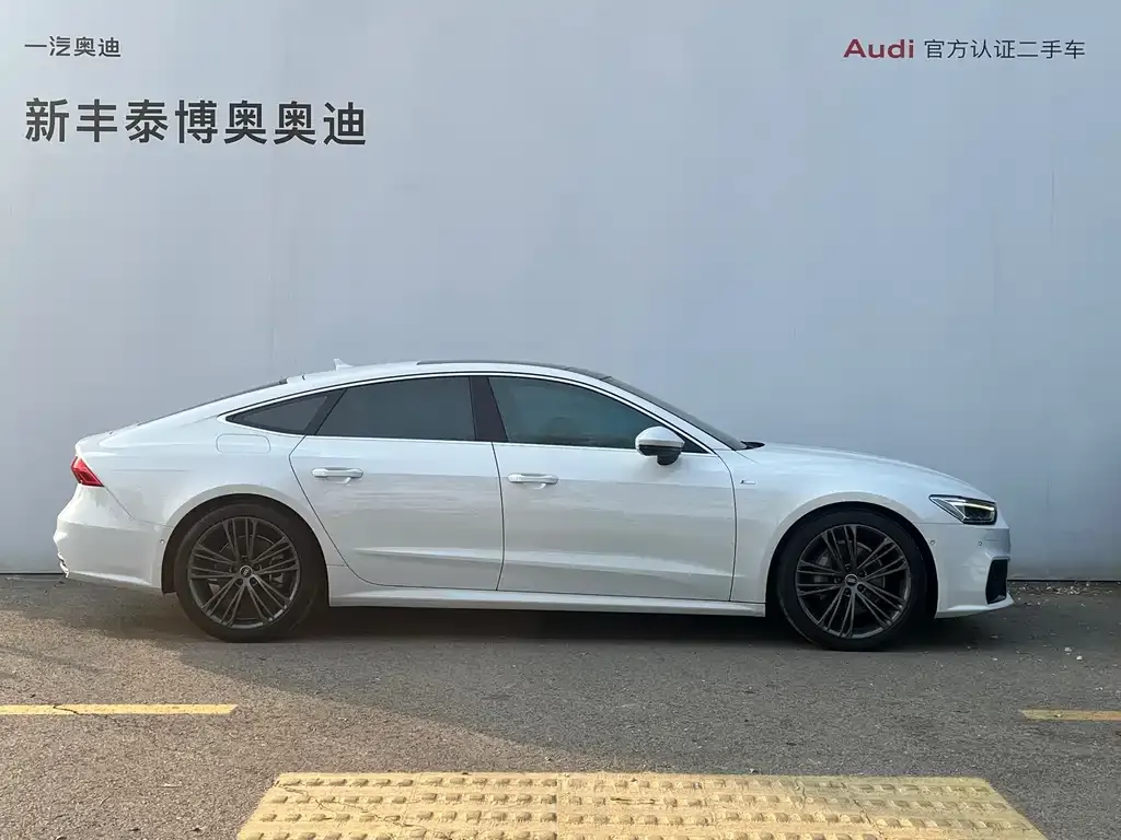 Audi A7 — фото 8