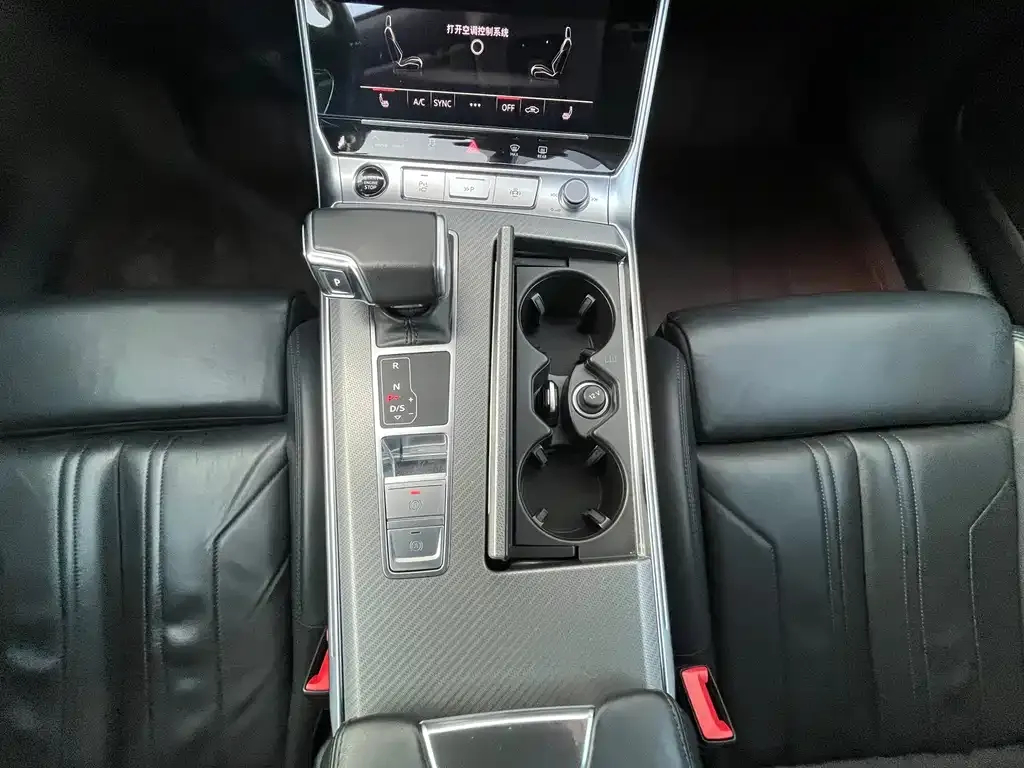 Audi A7 — фото 10