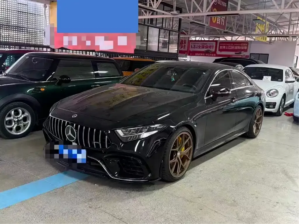 Mercedes-Benz CLS — фото 1