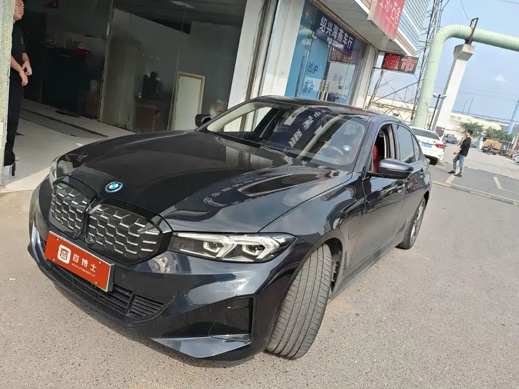 BMW i3 — фото 1