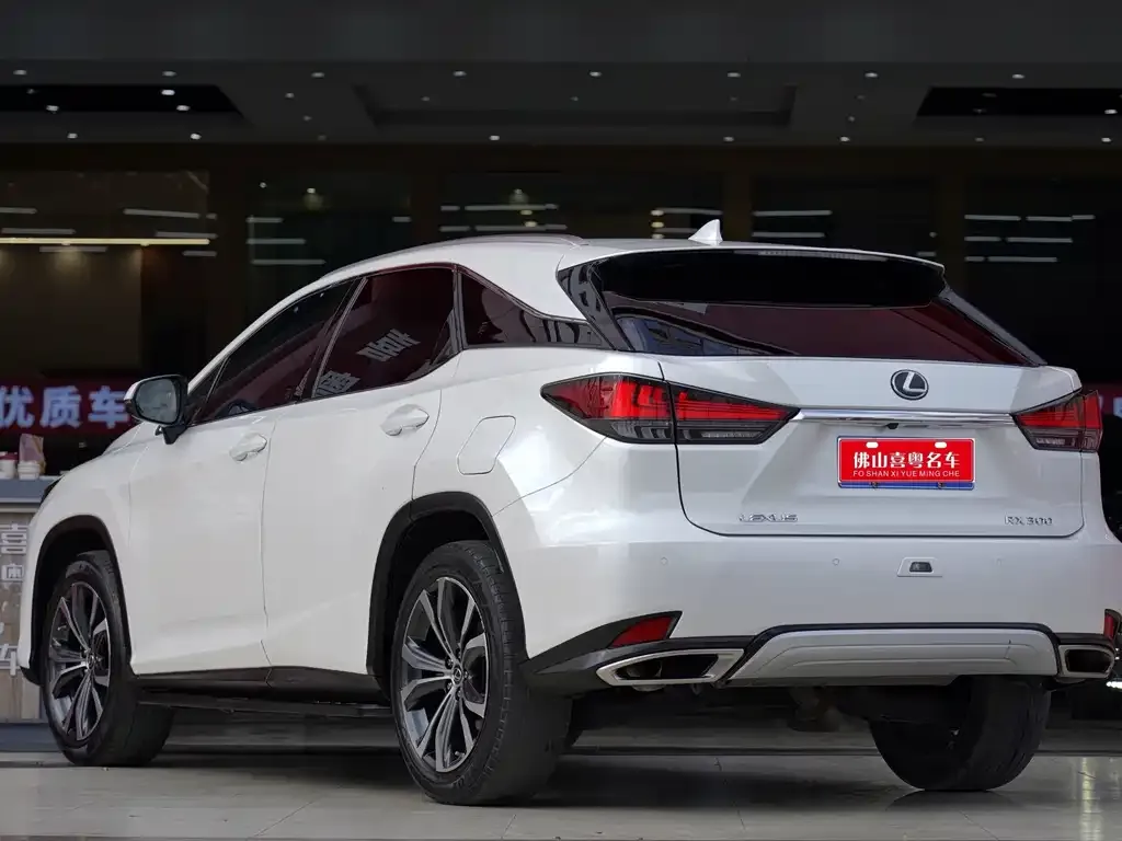 Lexus RX — фото 2