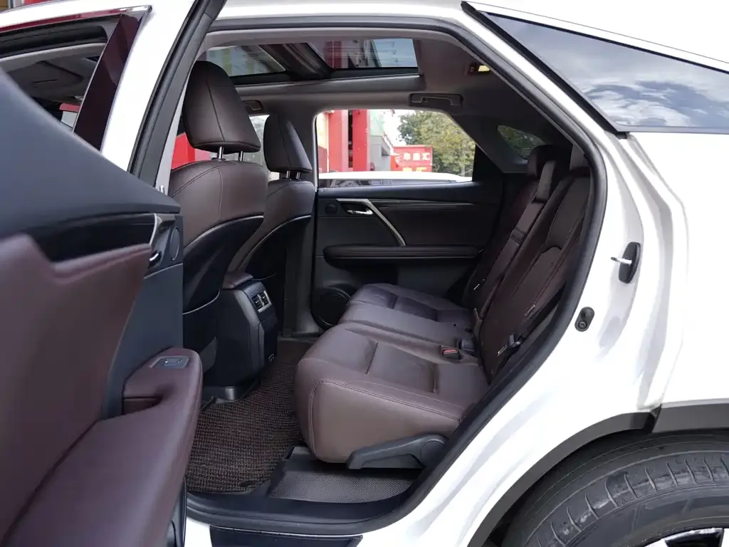 Lexus RX — фото 10