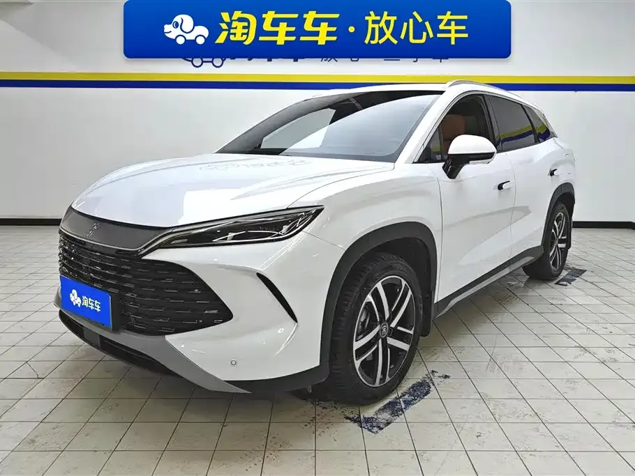 BYD L DM-i — фото 1