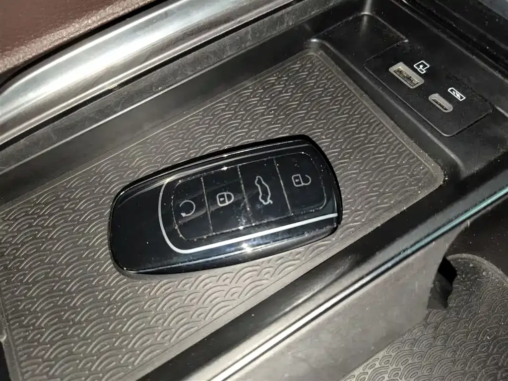 Chery Tiggo 8 PRO — фото 3