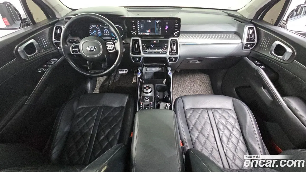 Kia Sorento — фото 9
