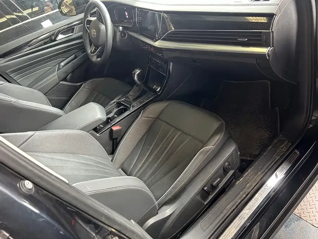 Volkswagen Passat — фото 7