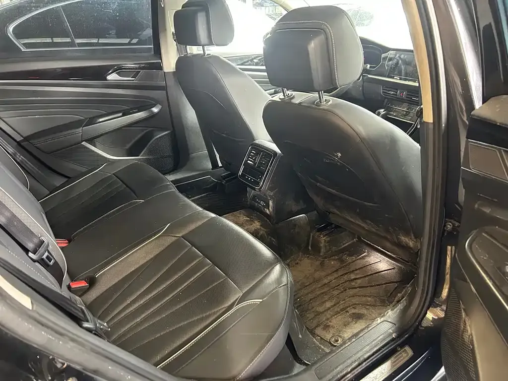 Volkswagen Passat — фото 2