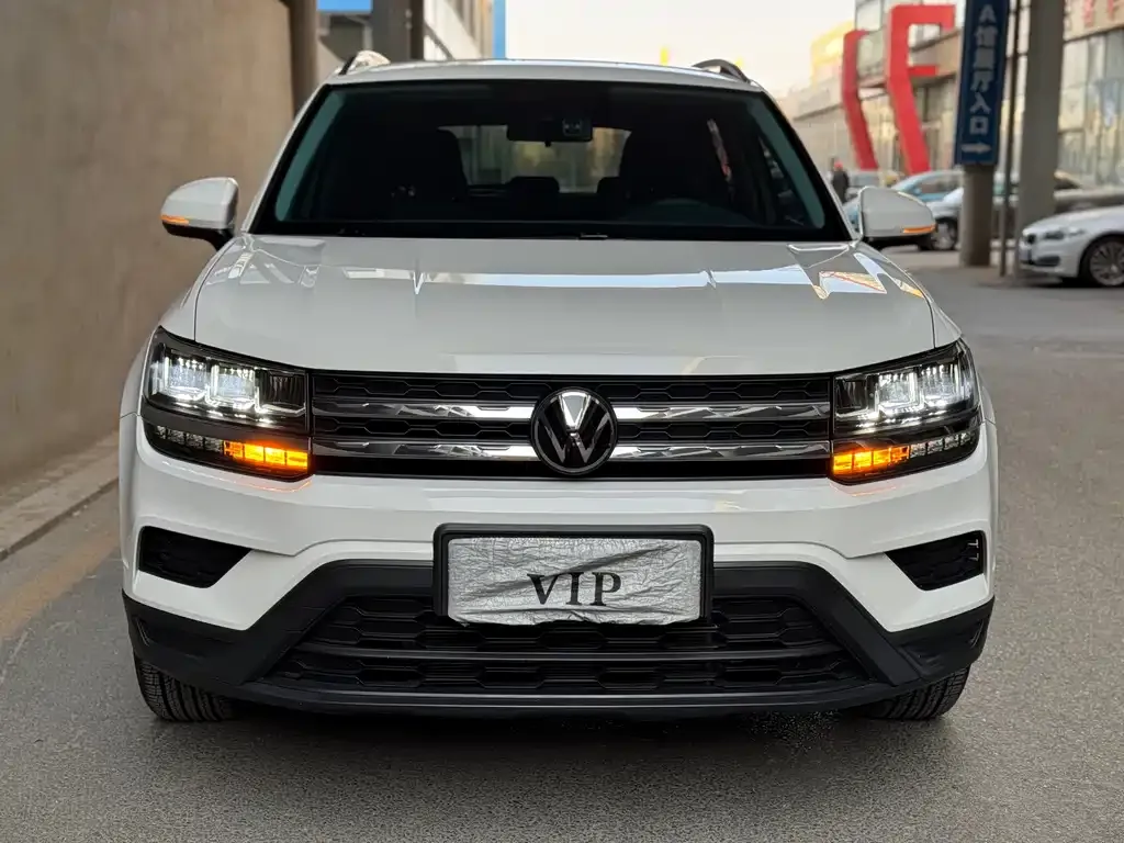 Volkswagen Tharu — фото 5