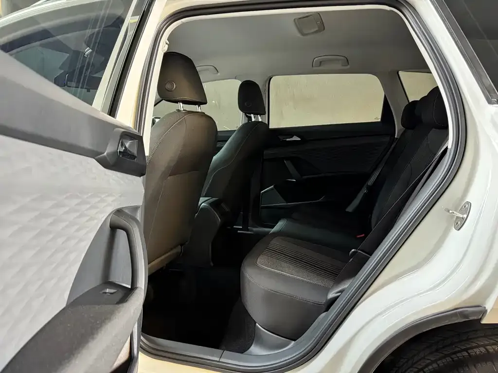 Volkswagen Tharu — фото 2