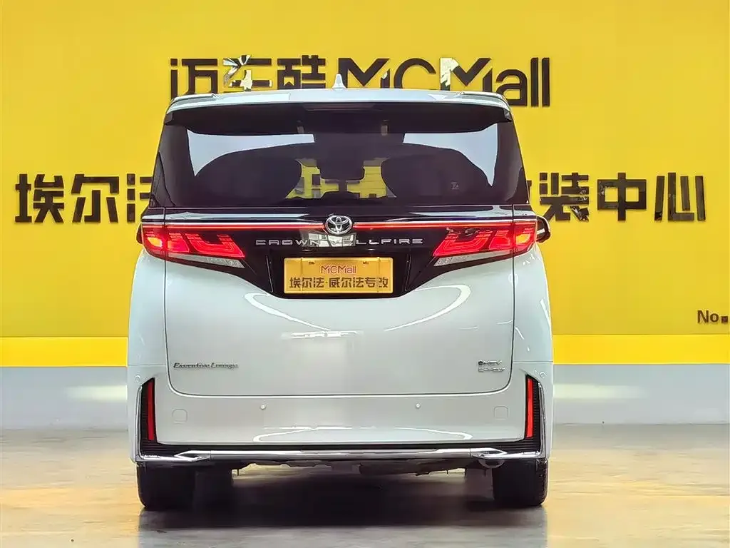Toyota Vellfire — фото 9