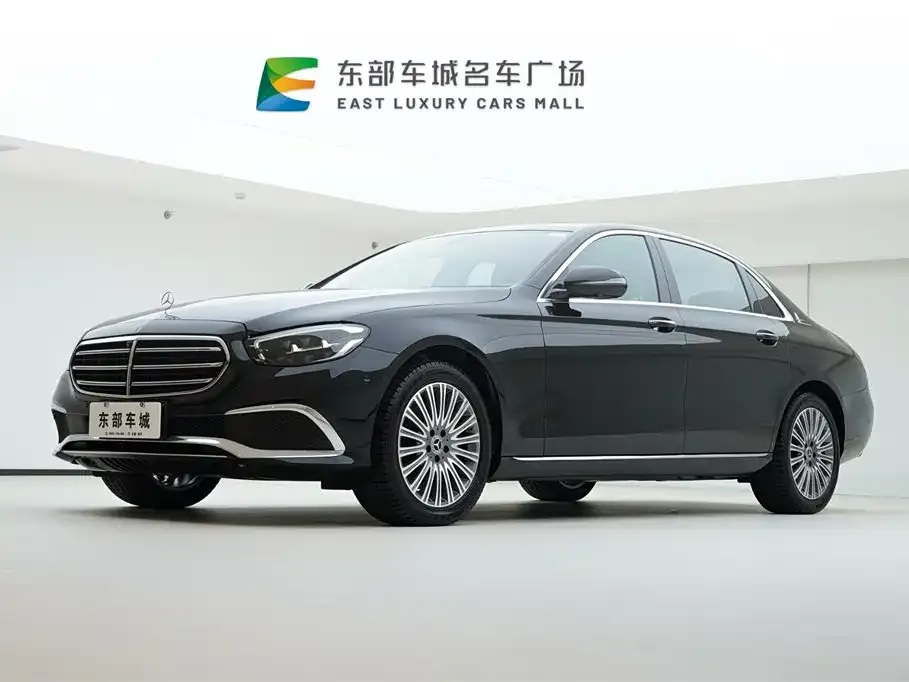 Mercedes-Benz E-Class — фото 1