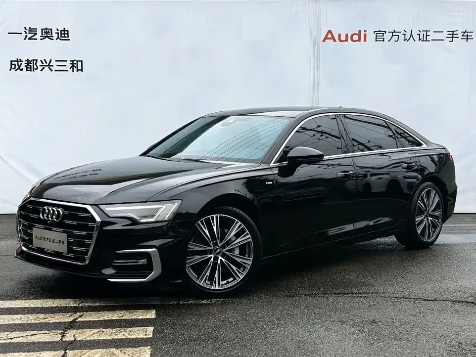 Audi A6L — фото 1