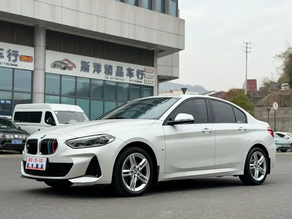BMW 1 Series — фото 1