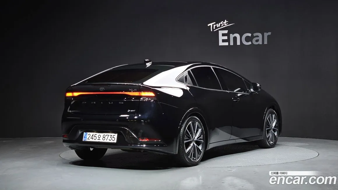 Toyota Prius — фото 3