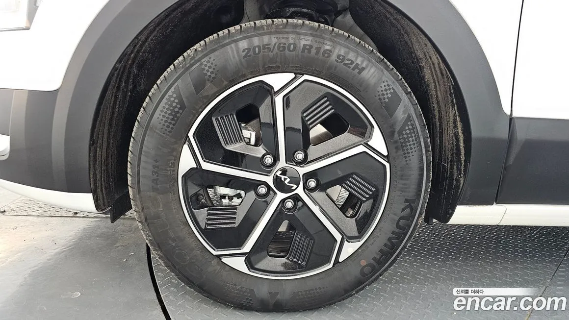 Kia Niro — фото 3