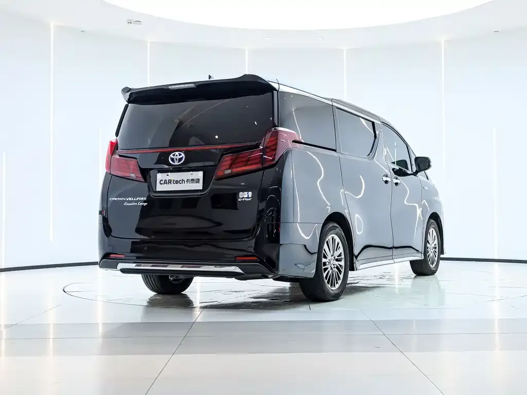 Toyota Vellfire — фото 5