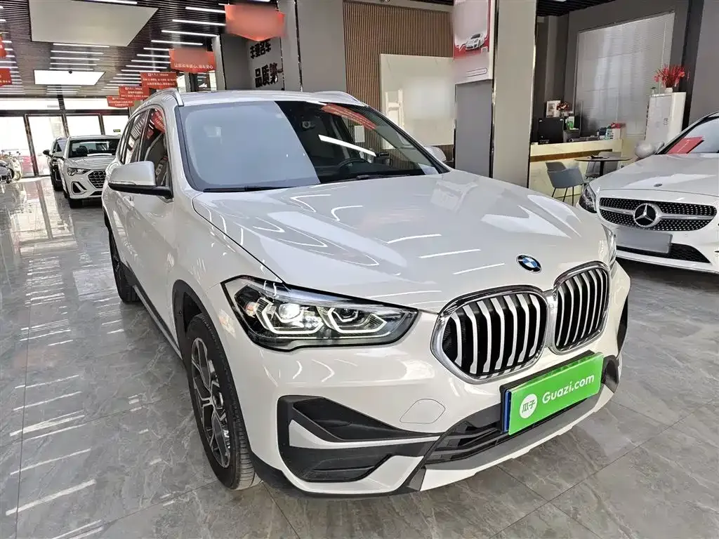 BMW X1 — фото 5