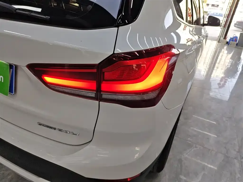 BMW X1 — фото 2