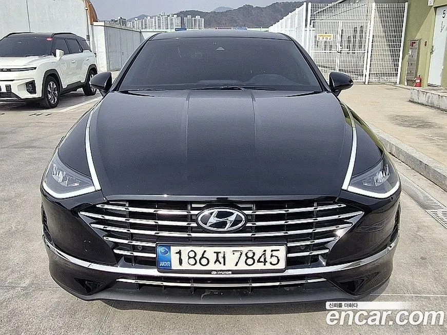 Hyundai Sonata — фото 1